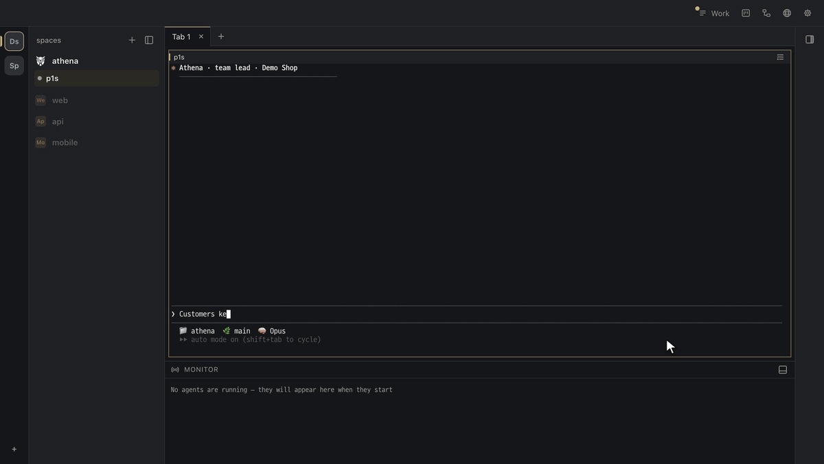 工作中的 Athena Studio：一个请求在各仓库的工作区中分给 web、api、mobile-app 三个智能体，下方监视器逐渐填满；在 [工作] 中回答 api 智能体的提问后，Athena 合并结果。